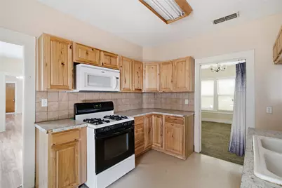 1307 S Seaman Street, Eastland, TX 76448 - Photo 17