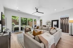 818 Muncie Ave, Dallas, TX 75212 - Photo 5