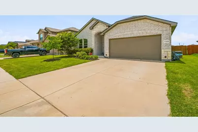 1106 Burlingame Drive, Cleburne, TX 76033 - Photo 3