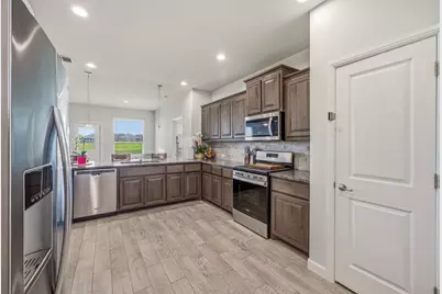 1106 Burlingame Drive, Cleburne, TX 76033 - Photo 11