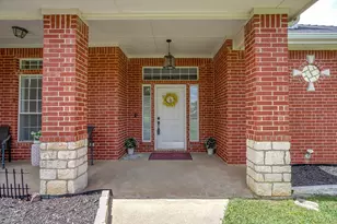 3009 Big Springs Dr, Joshua, TX 76058 - Photo 3