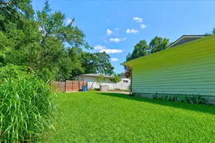 7148 Walling Ln, Dallas, TX 75231 - Photo 33