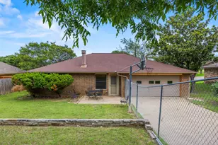 119 N Beltwoods Dr, DeSoto, TX 75115 - Photo 23