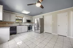 119 N Beltwoods Dr, DeSoto, TX 75115 - Photo 11