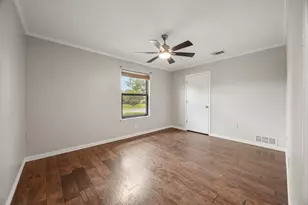 119 N Beltwoods Dr, DeSoto, TX 75115 - Photo 17
