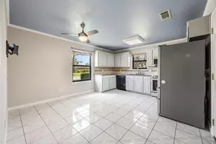 119 N Beltwoods Dr, DeSoto, TX 75115 - Photo 11