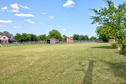 21921 Quail Run Road, Sanger, TX 76266 - Photo 33