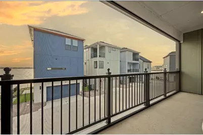 802 Resort Drive, Rowlett, TX 75088 - Photo 3
