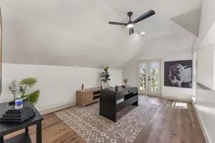 304 Riverwalk Ln, Irving, TX 75063 - Photo 25