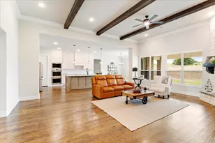 1080 Julian Dr, Van Alstyne, TX 75495 - Photo 5