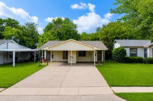 1908 N Alexander St, Sherman, TX 75092 - Photo 1