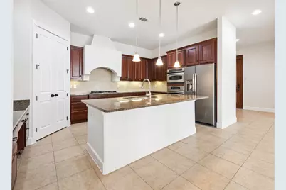 610 Via Ravello #201, Irving, TX 75039 - Photo 11