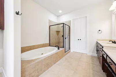 610 Via Ravello #201, Irving, TX 75039 - Photo 23