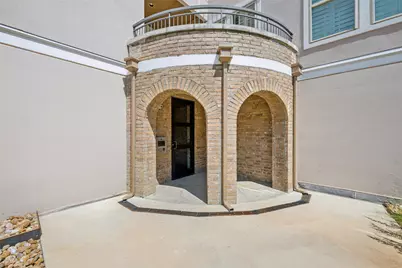 610 Via Ravello #201, Irving, TX 75039 - Photo 3