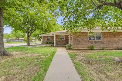 1787 N McCart Street, Stephenville, TX 76401 - Photo 3