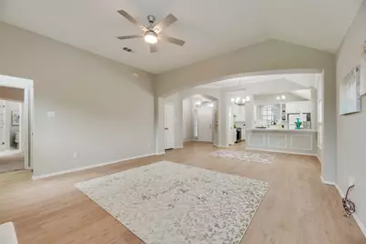 5512 Worley Drive, The Colony, TX 75056 - Photo 9
