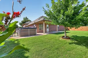 15469 Landing Creek Ln, Fort Worth, TX 76262 - Photo 5