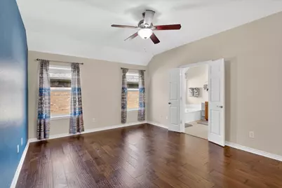 15469 Landing Creek Lane, Fort Worth, TX 76262 - Photo 13