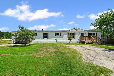 109 T A Carroll Avenue, Corsicana, TX 75110 - Photo 1