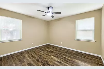 1208 Darlene Lane, Arlington, TX 76010 - Photo 17
