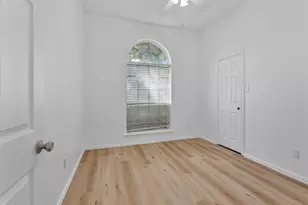 3651 Willow Creek Dr, Midlothian, TX 76065 - Photo 11