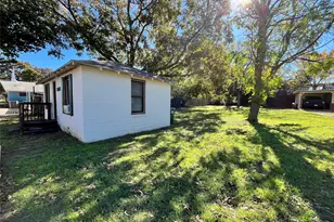 511 W Collins St, Denton, TX 76201 - Photo 9