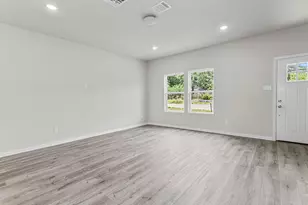 3125 N Lumber St, Fort Worth, TX 76112 - Photo 27