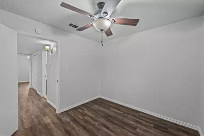 2906 Menlo Park Lane, Carrollton, TX 75007 - Photo 21