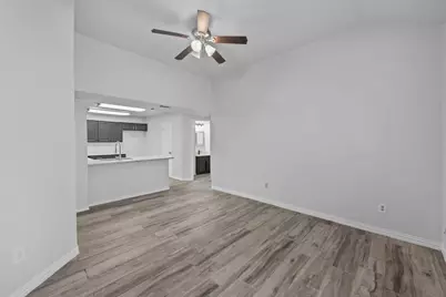 2906 Menlo Park Lane, Carrollton, TX 75007 - Photo 11