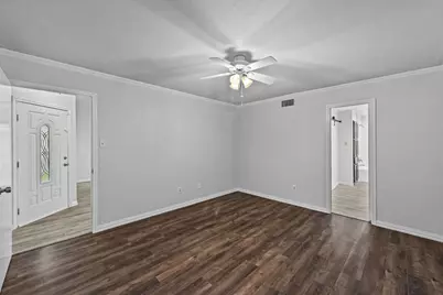 2906 Menlo Park Lane, Carrollton, TX 75007 - Photo 15