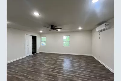 8237 Telegraph Road, Quinlan, TX 75474 - Photo 9