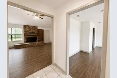 2401 Stephen Lee Drive, Fort Worth, TX 76119 - Photo 5