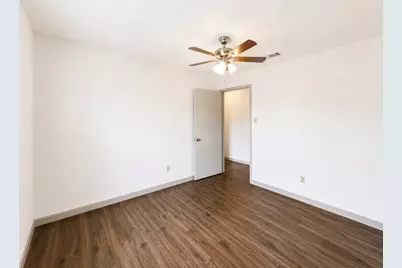 2401 Stephen Lee Drive, Fort Worth, TX 76119 - Photo 25