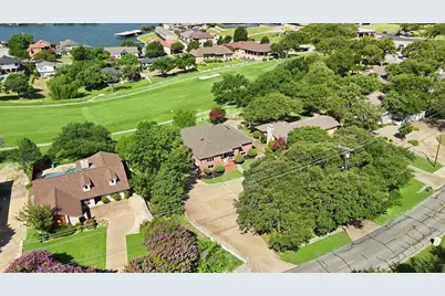 4027 Fairway Drive, Granbury, TX 76049 - Photo 3