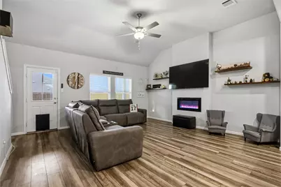 404 Wydown Drive, Princeton, TX 75407 - Photo 5