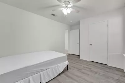 1407 Autumncrest Drive #5, Arlington, TX 76002 - Photo 19