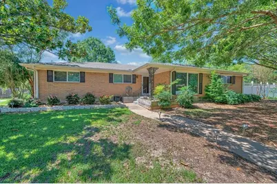 1732 Hilltop Drive, Waco, TX 76710 - Photo 1