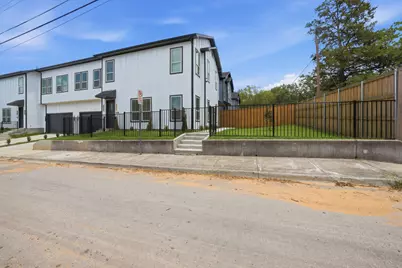 428 N Patton Avenue, Dallas, TX 75203 - Photo 1