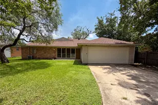 3327 Portlock Dr, Farmers Branch, TX 75234 - Photo 13