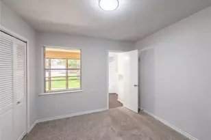 3327 Portlock Dr, Farmers Branch, TX 75234 - Photo 9