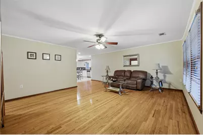 1307 N Gaines Street, Ennis, TX 75119 - Photo 11