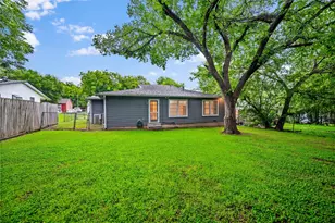 1307 N Gaines St, Ennis, TX 75119 - Photo 31