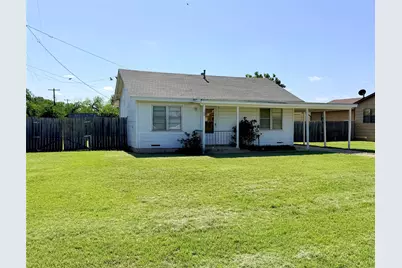 109 Drummond Street, Tye, TX 79563 - Photo 3