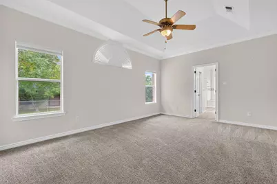 214 Knob Hill Drive, Granbury, TX 76048 - Photo 13