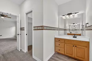 214 Knob Hill Dr, Granbury, TX 76048 - Photo 17