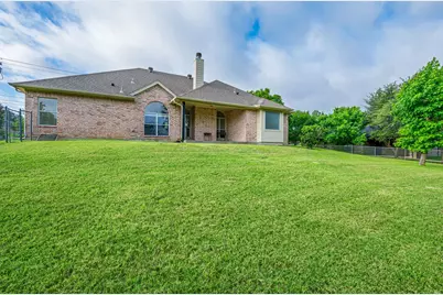 214 Knob Hill Drive, Granbury, TX 76048 - Photo 33