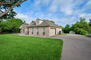 214 Knob Hill Dr, Granbury, TX 76048 - Photo 35