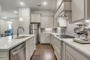 12851 Shepherds Hill Ln, Frisco, TX 75035 - Photo 11