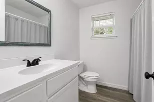 2320 Garden Oaks Dr, Irving, TX 75061 - Photo 9