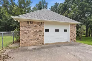 2412 Jolinda Ln, Whitesboro, TX 76273 - Photo 19